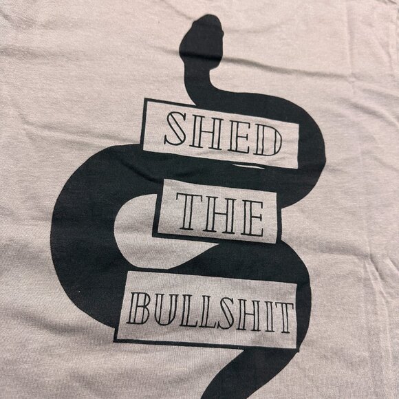 Inner Thoughts Pebble Brown Shed The Bull Snake Tee - Picture 2 of 4